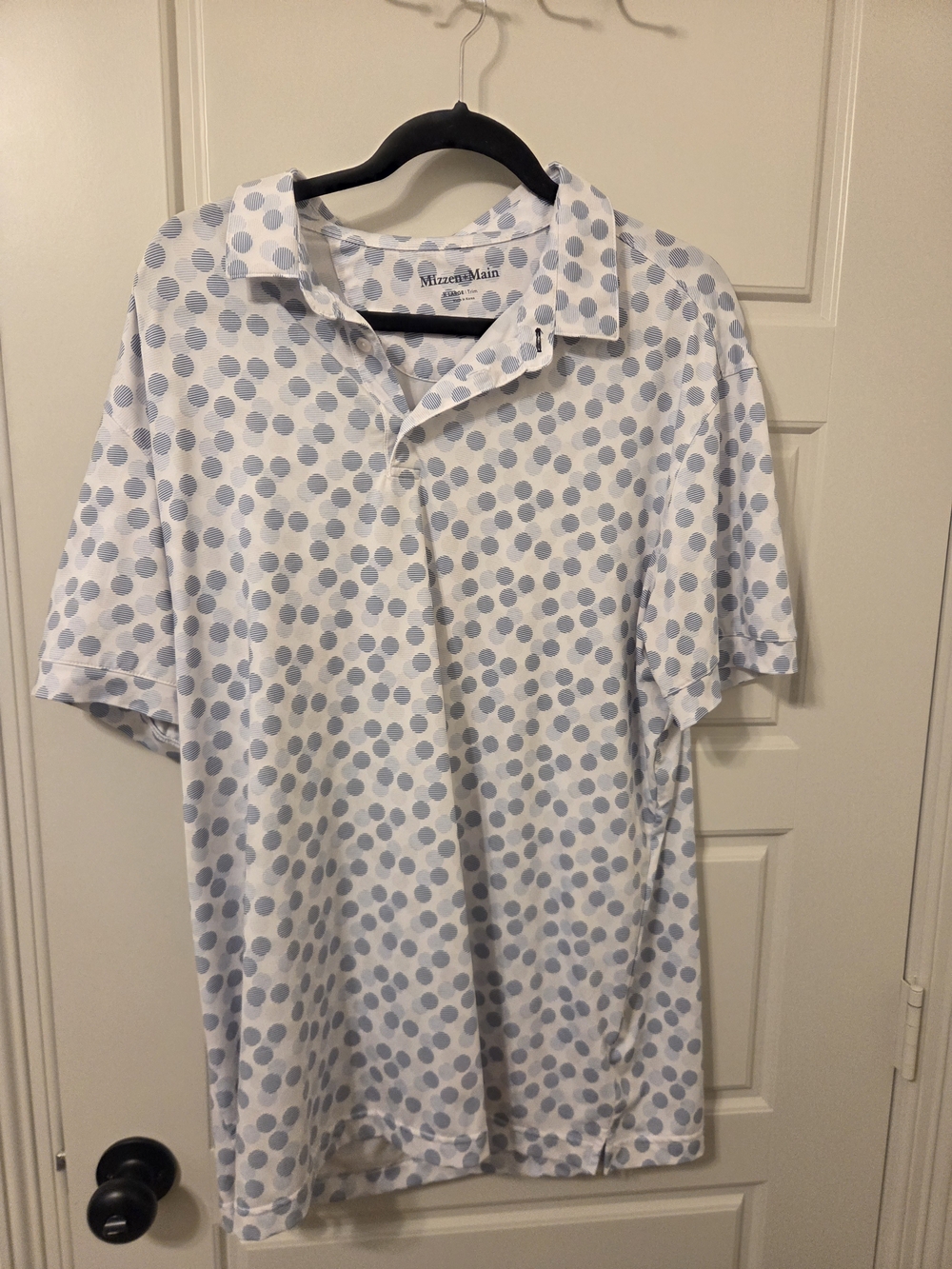 Mizzen+Main White Polo with Light Blue Polka Dot Print